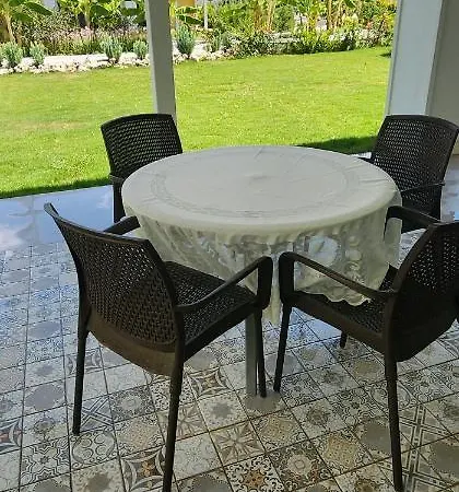Muestakil Kusadası